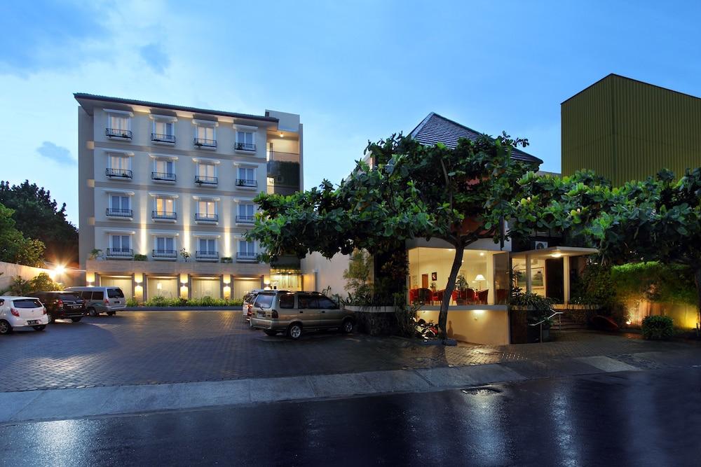 Emersia Malioboro Hotel Yogyakarta Exterior foto